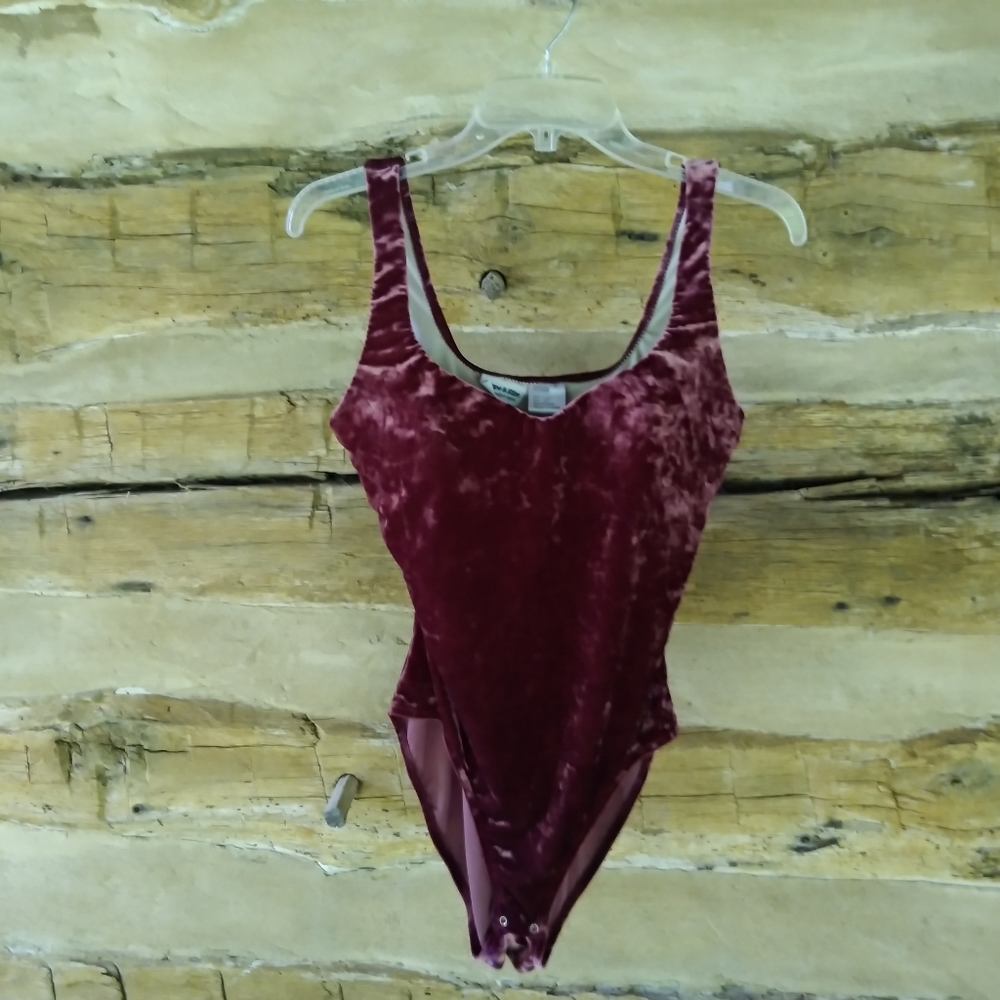 Newport News Shape & Slim Raspberry Velvet Bodysuit Size Large